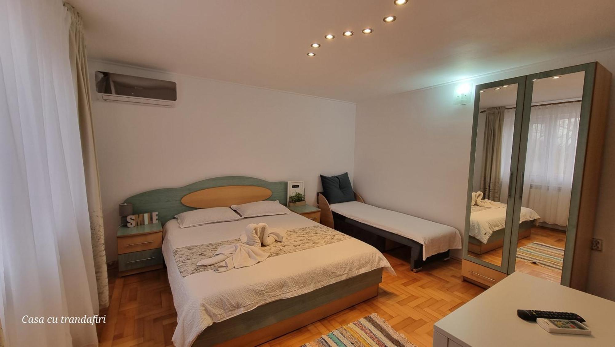 Casa Cu Trandafiri Murighiol Esterno foto