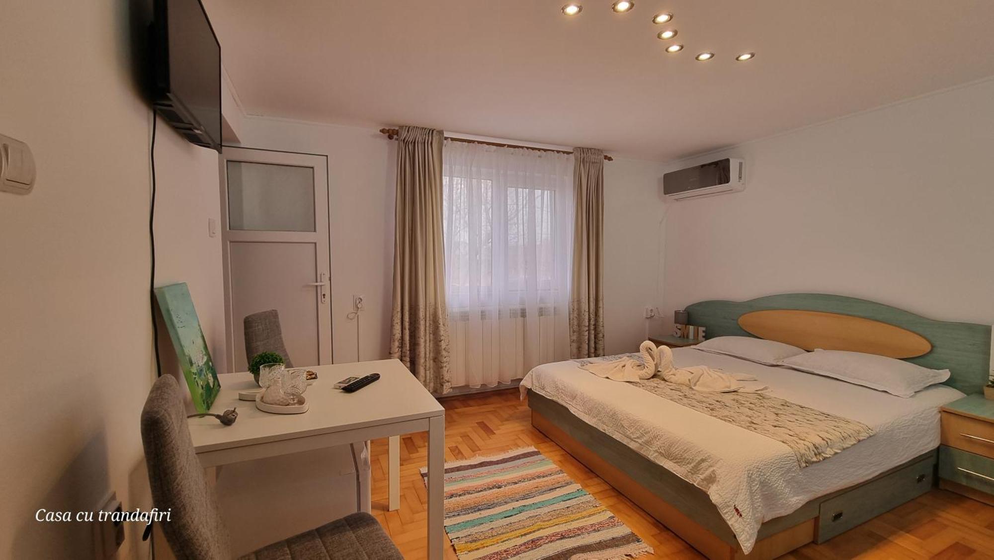 Casa Cu Trandafiri Murighiol Esterno foto