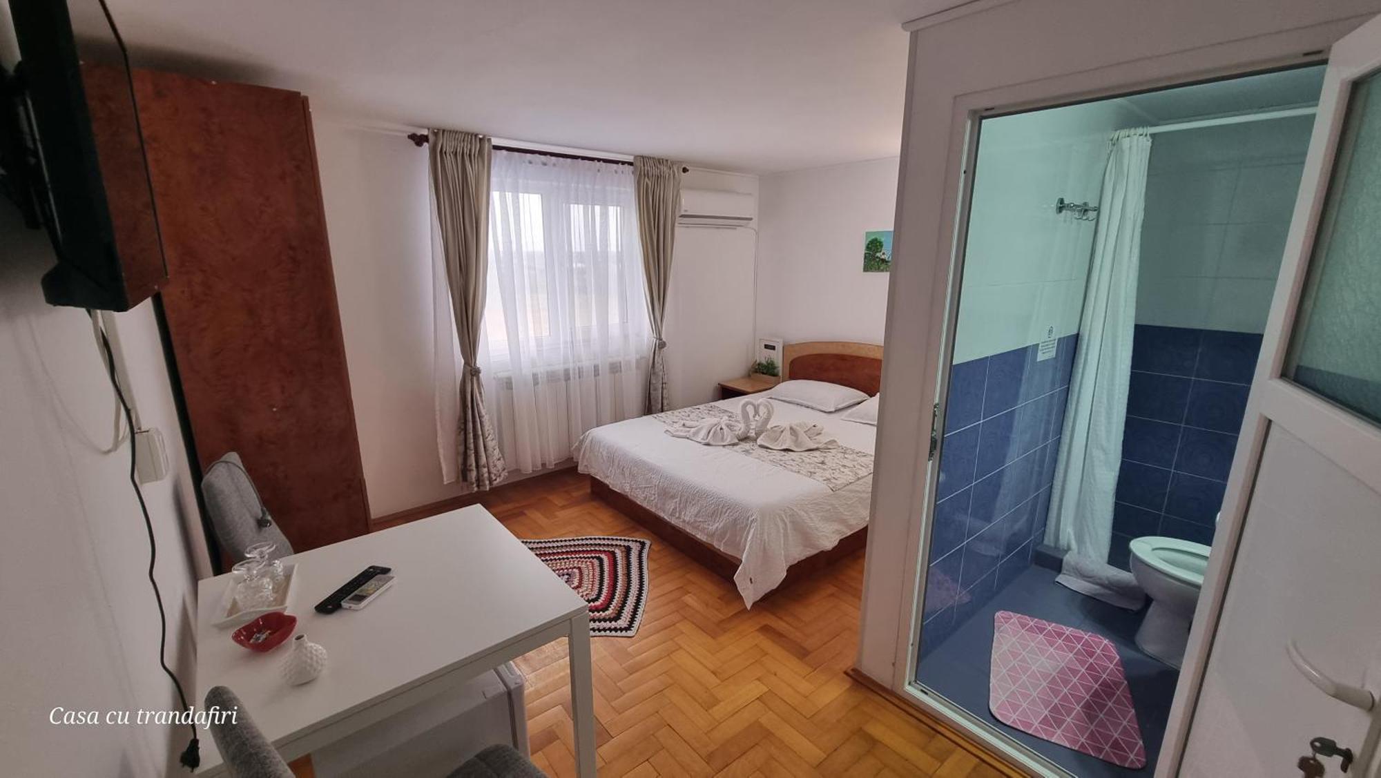 Casa Cu Trandafiri Murighiol Esterno foto